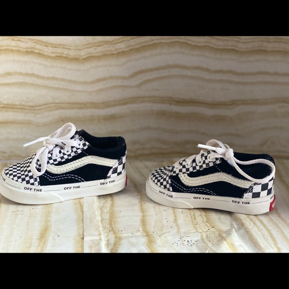 Vans - Picture 2 of 2